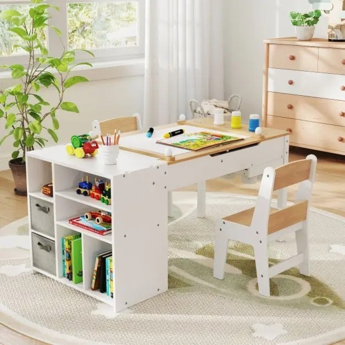 Bērnu mākslas galds ar 2 krēsliem, papīra rulli un uzglabāšanas vietu | MIU Kids