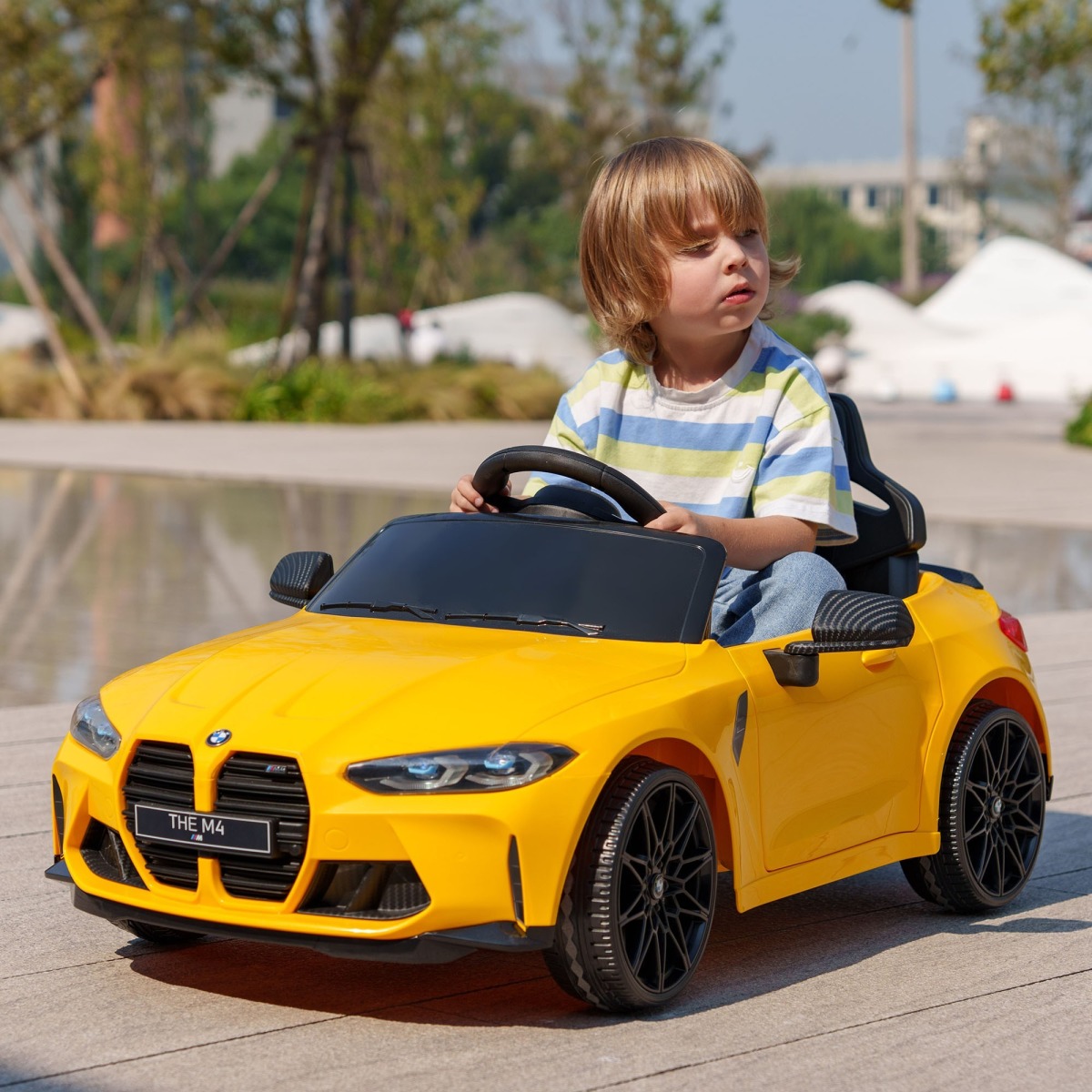 BMW M4 licencēta bērnu elektriskā automašīna 12 V ar tālvadības pulti, dzeltena