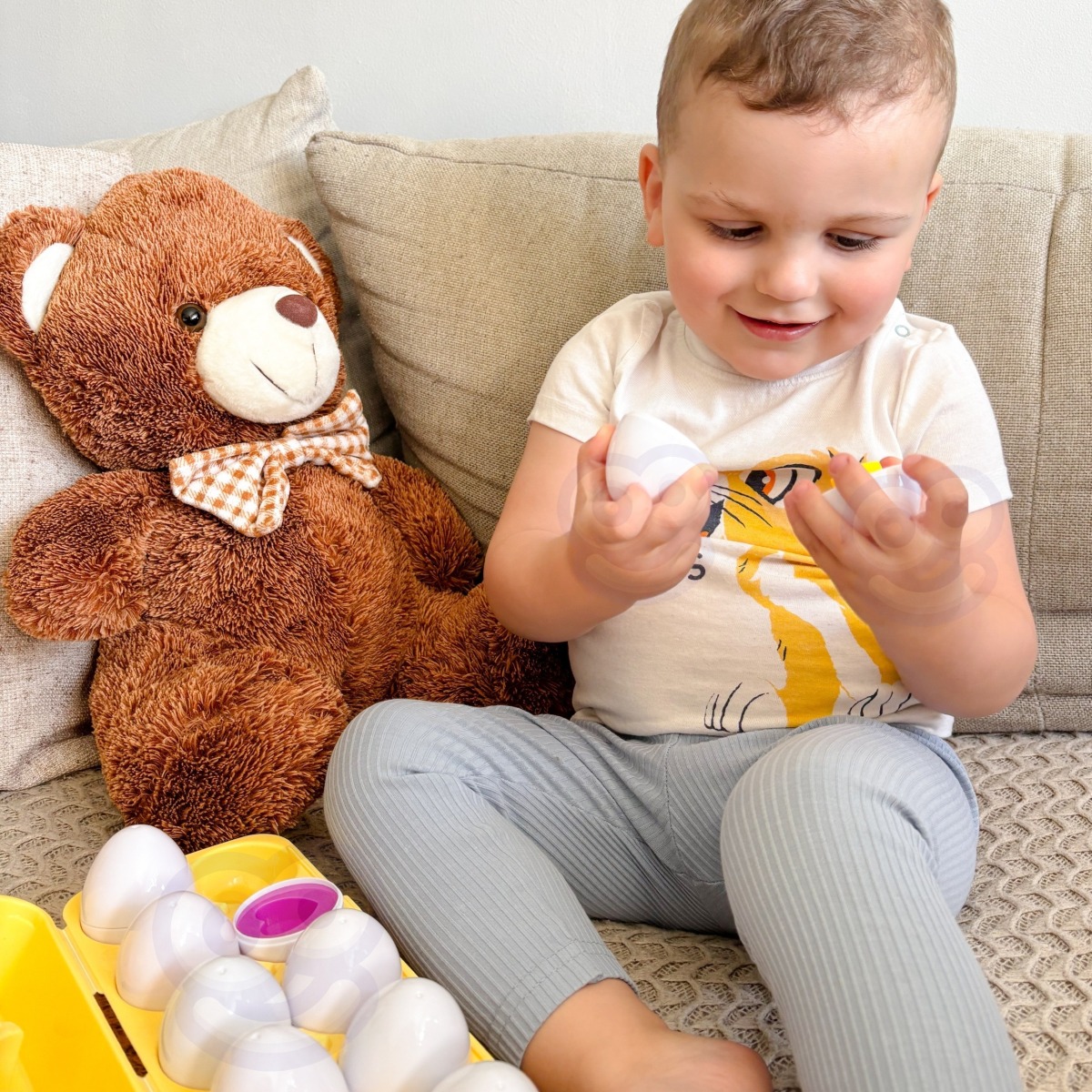 Montessori munapuzzle – sobitage kujundid ja värvid