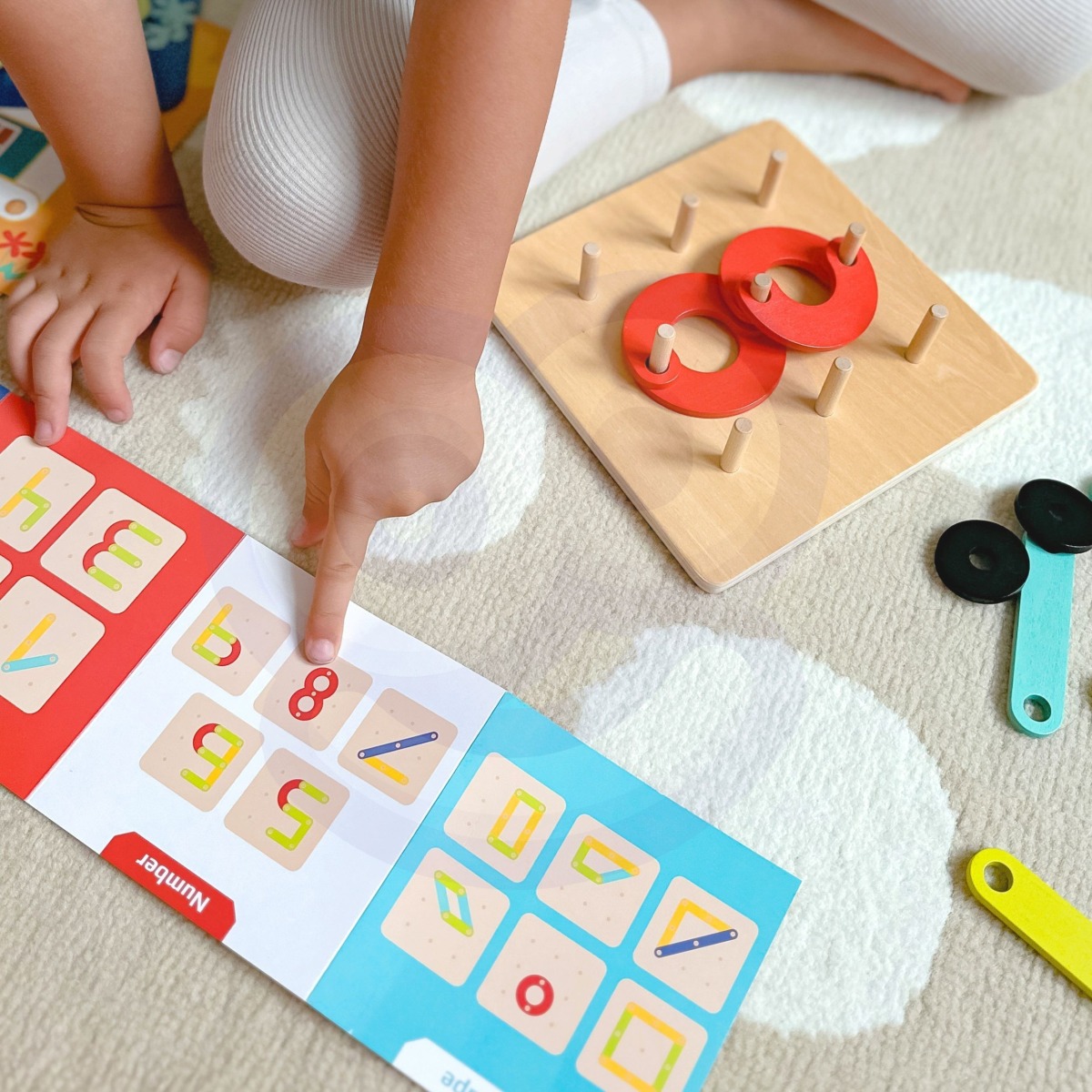 Tooky Toy koka mozaīkas un pērlīšu vēršanas puzle, 30 gab.
