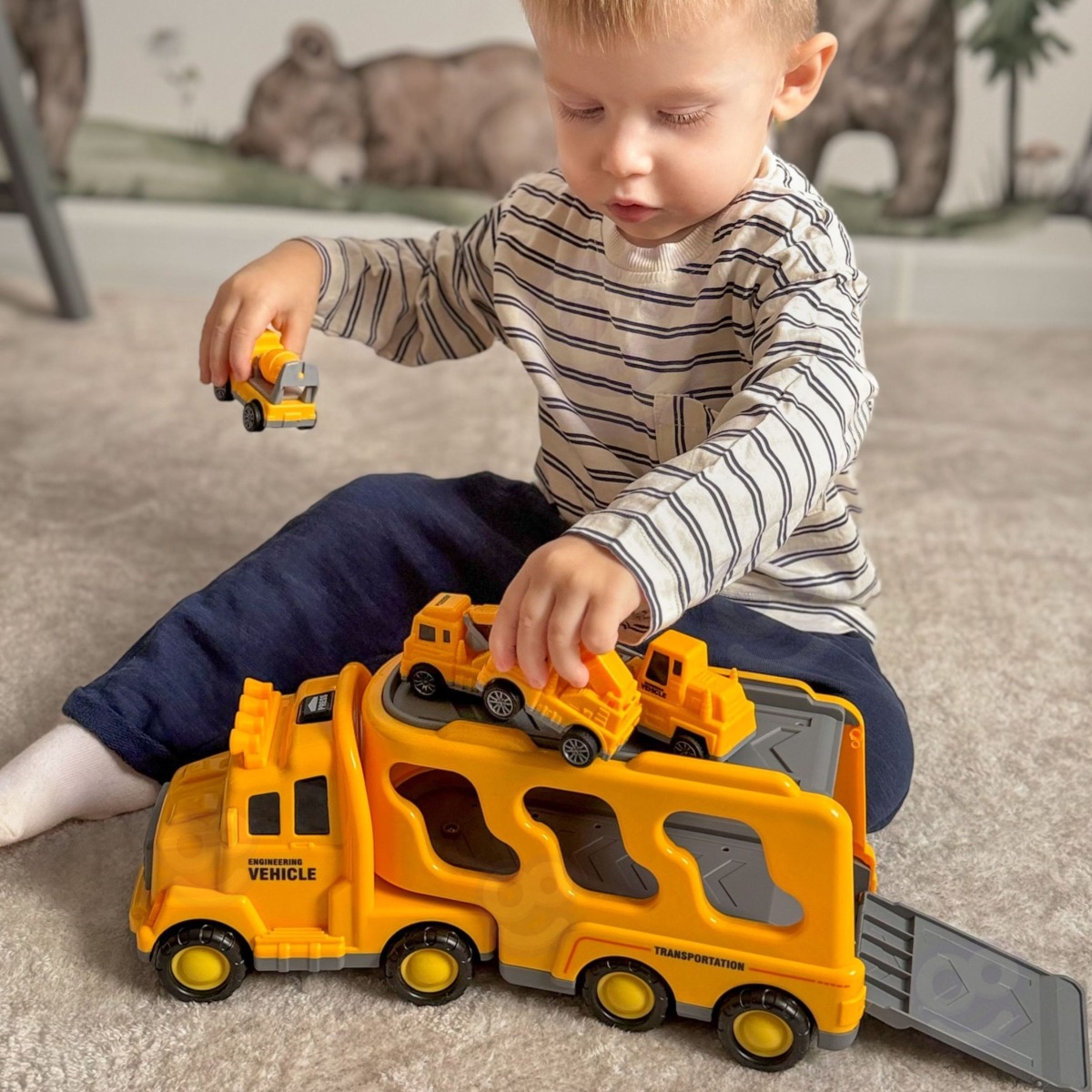Evakuatora komplekts ar 5 transportlīdzekļiem — palīdzība uz ceļa