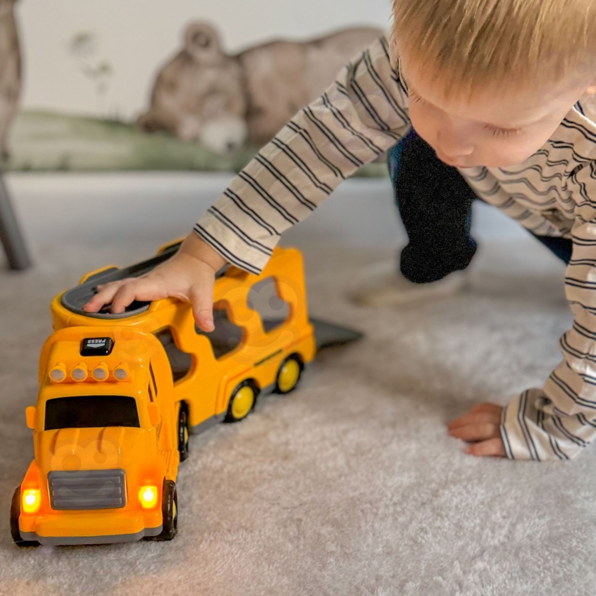 Evakuatora komplekts ar 5 transportlīdzekļiem — palīdzība uz ceļa