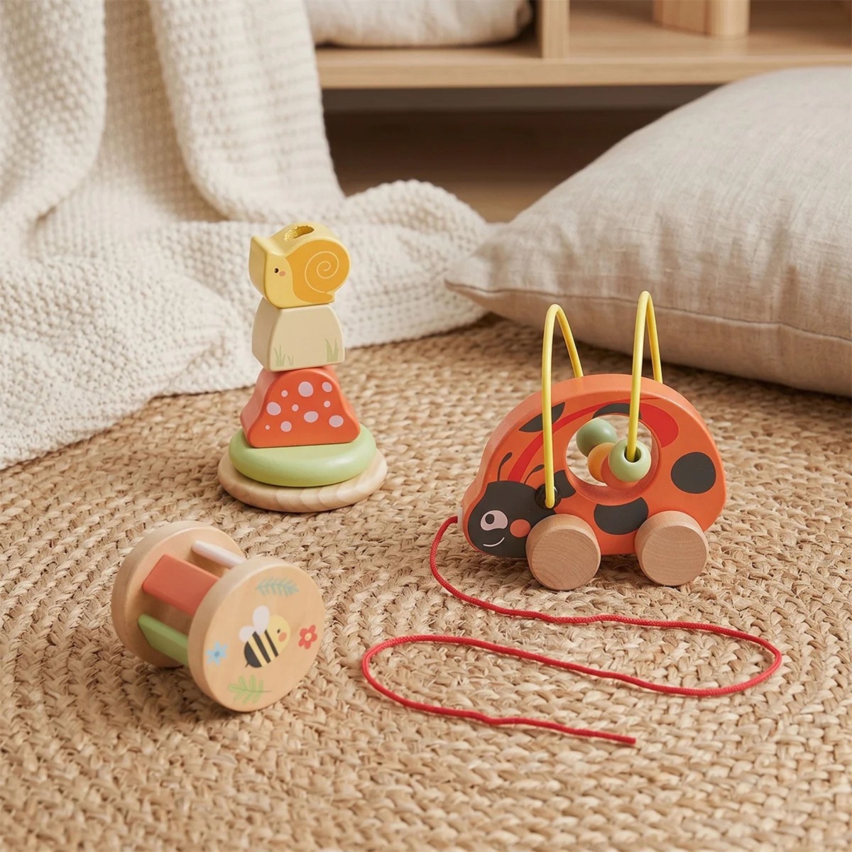 Koka mārītes 3-in-1 attīstošais komplekts, 8 detaļas, 12m+