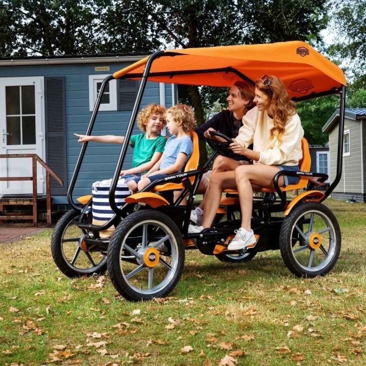 BERG Gran Tour Racer ar 4 sēdvietām