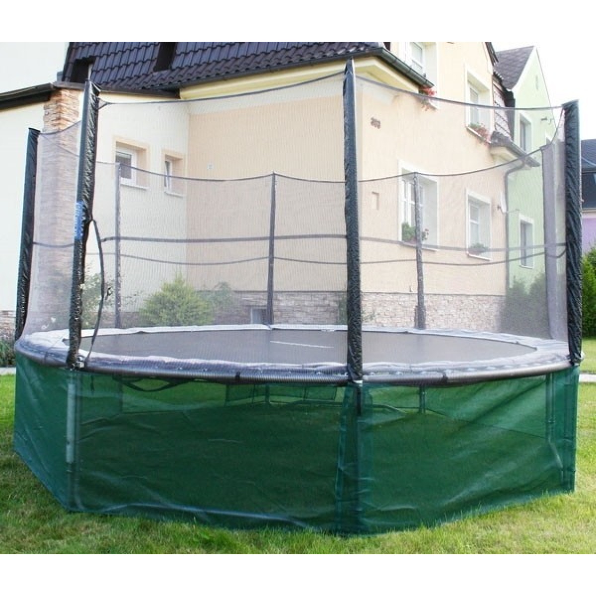 inSPORTline batuta aizsargmala, 244 cm, ar drošības tīklu un kabatu