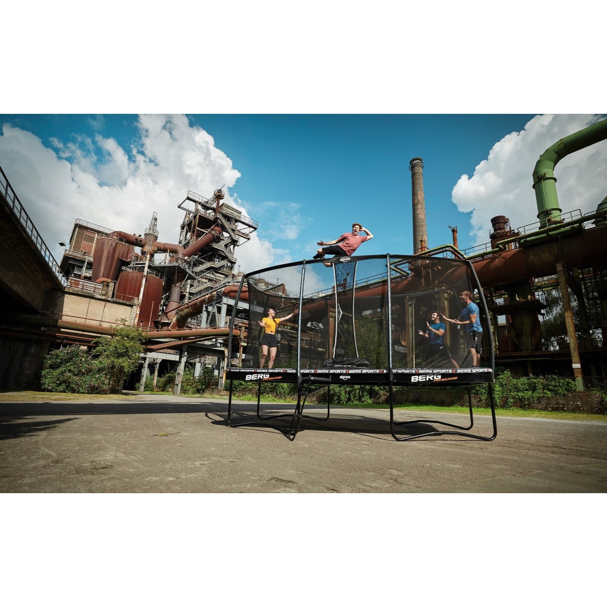 BERG SPORTS Ultim Pro Bouncer Regular 500 batuts, liels, drošs