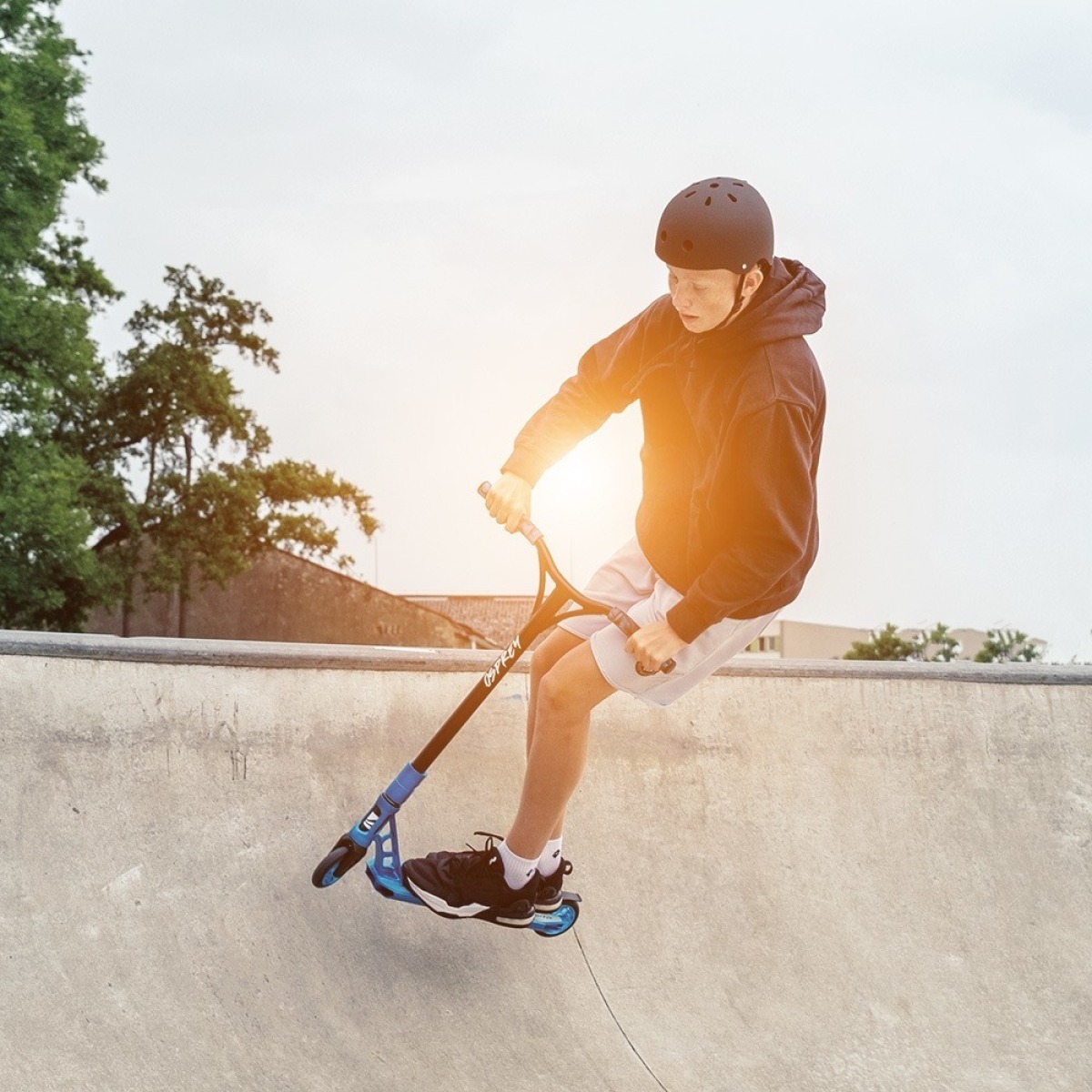 inSPORTline Osprey frīstaila skrejritenis, melns – 110 mm, ABEC 7