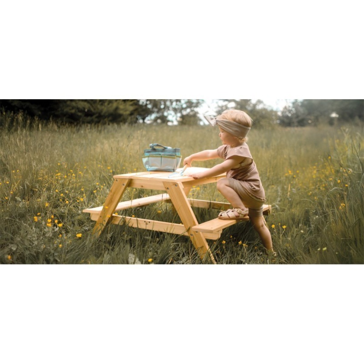 Bērnu koka piknika galds lietošanai ārā