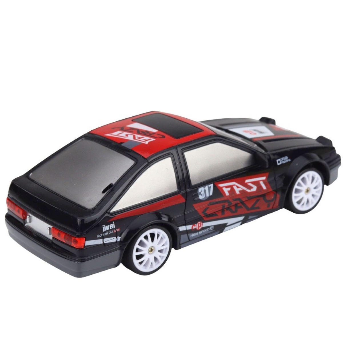 Must 1:24 RC-kupee driftiauto vahetatavate ratastega