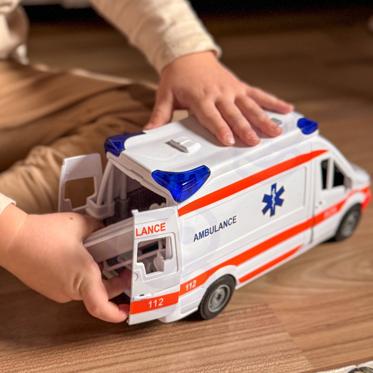Kiirabiauto kanderaamikomplekt + heli- ja valgussignaalid