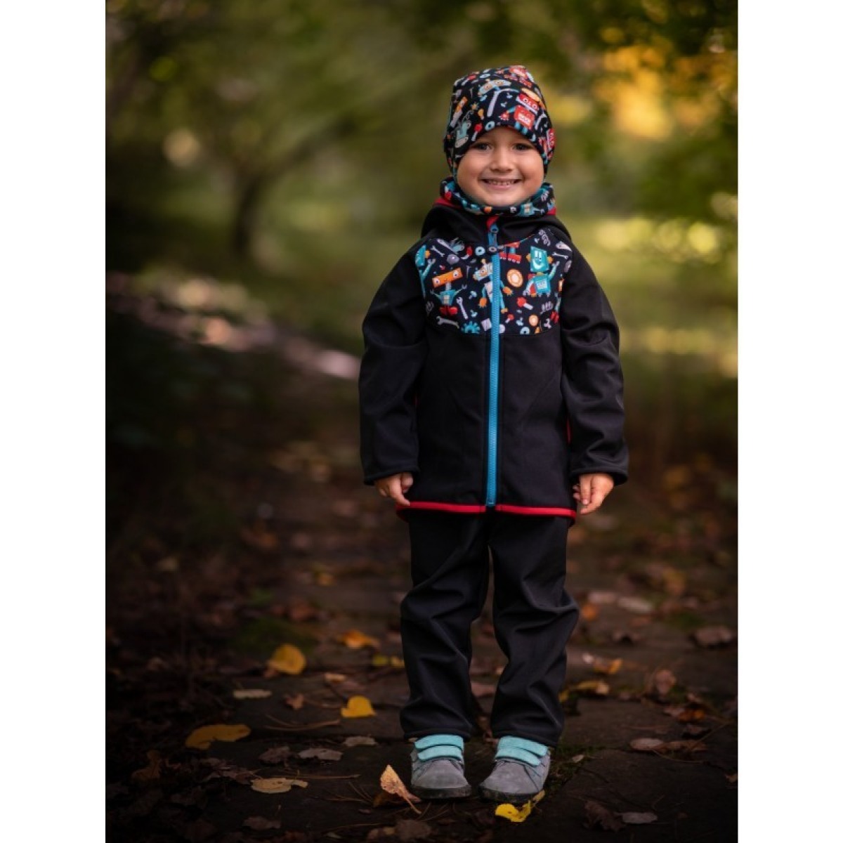 Bērnu softshell jope fliisvoodriga Basic, must/robotid