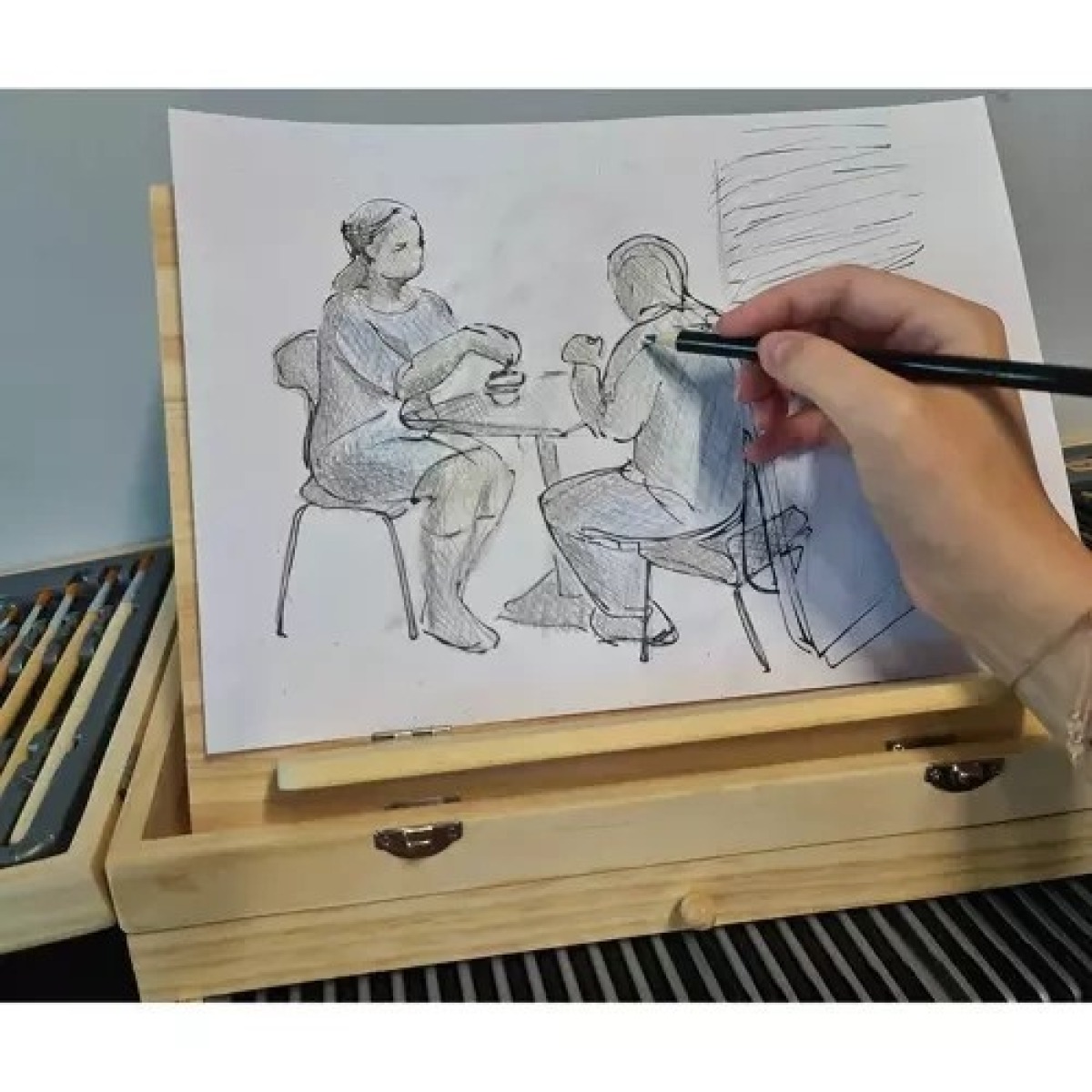 Gleznošanas komplekts koka koferī ar molbertu, 83 gab.