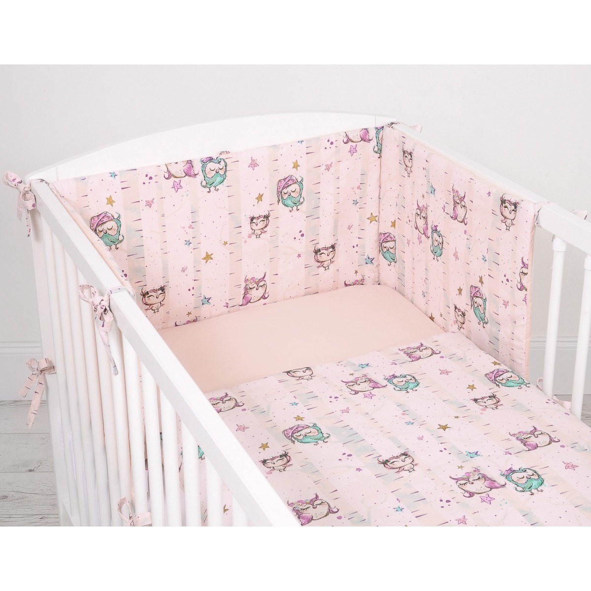 Gultiņas apmale 155 × 32 cm – pūces, krēmkrāsas un piparmētru zaļā