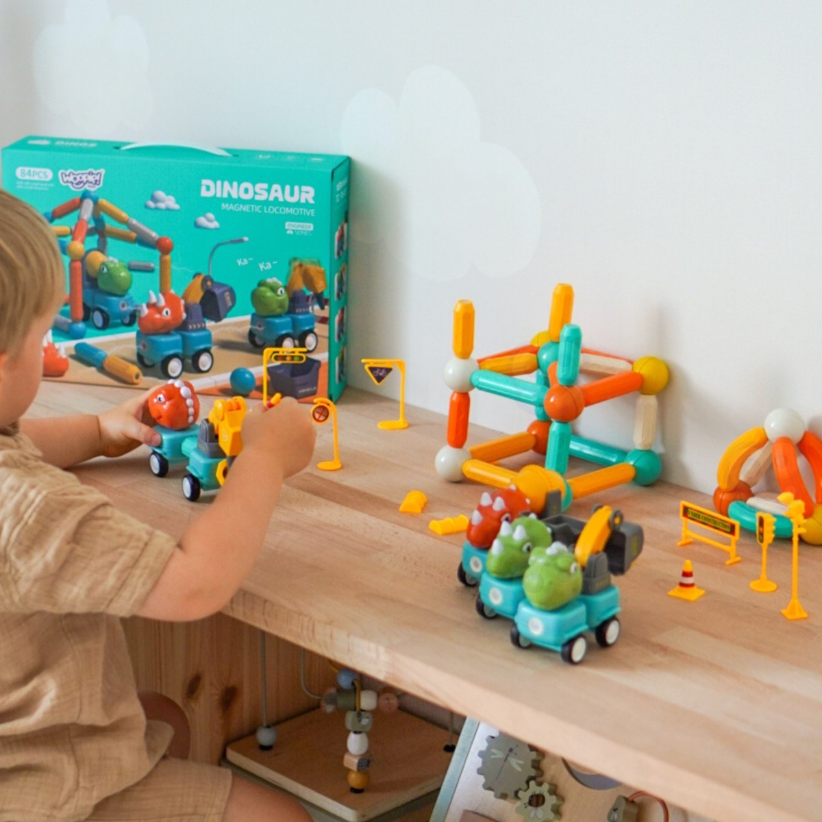Magnētiskie klucīši ar dinozauriem, 84 gab. – Dino Cars, 3+