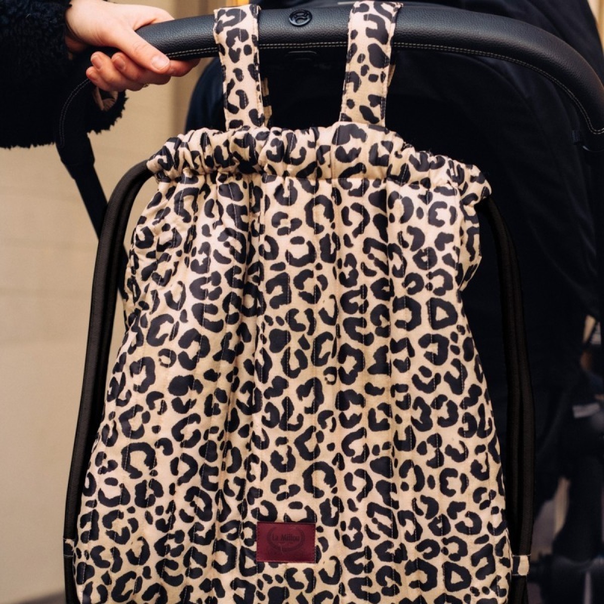 Magdalena Lamparska mugursoma ratiem no neilona LEOPARD
