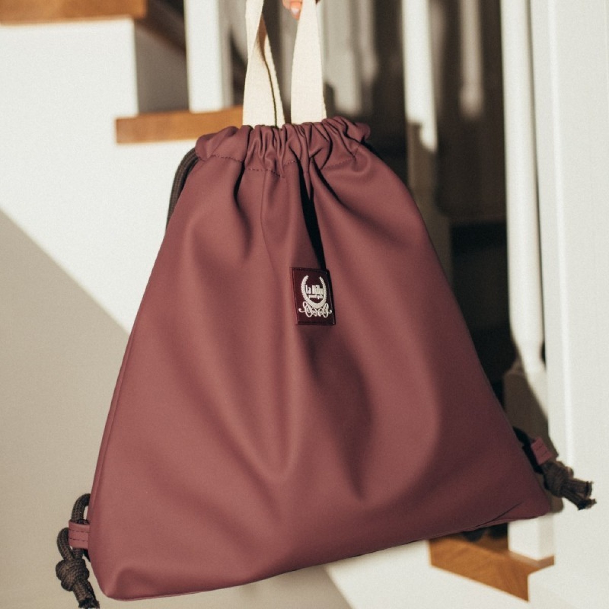 Ūdensnecaurlaidīga aukliņu mugursoma BURGUNDY