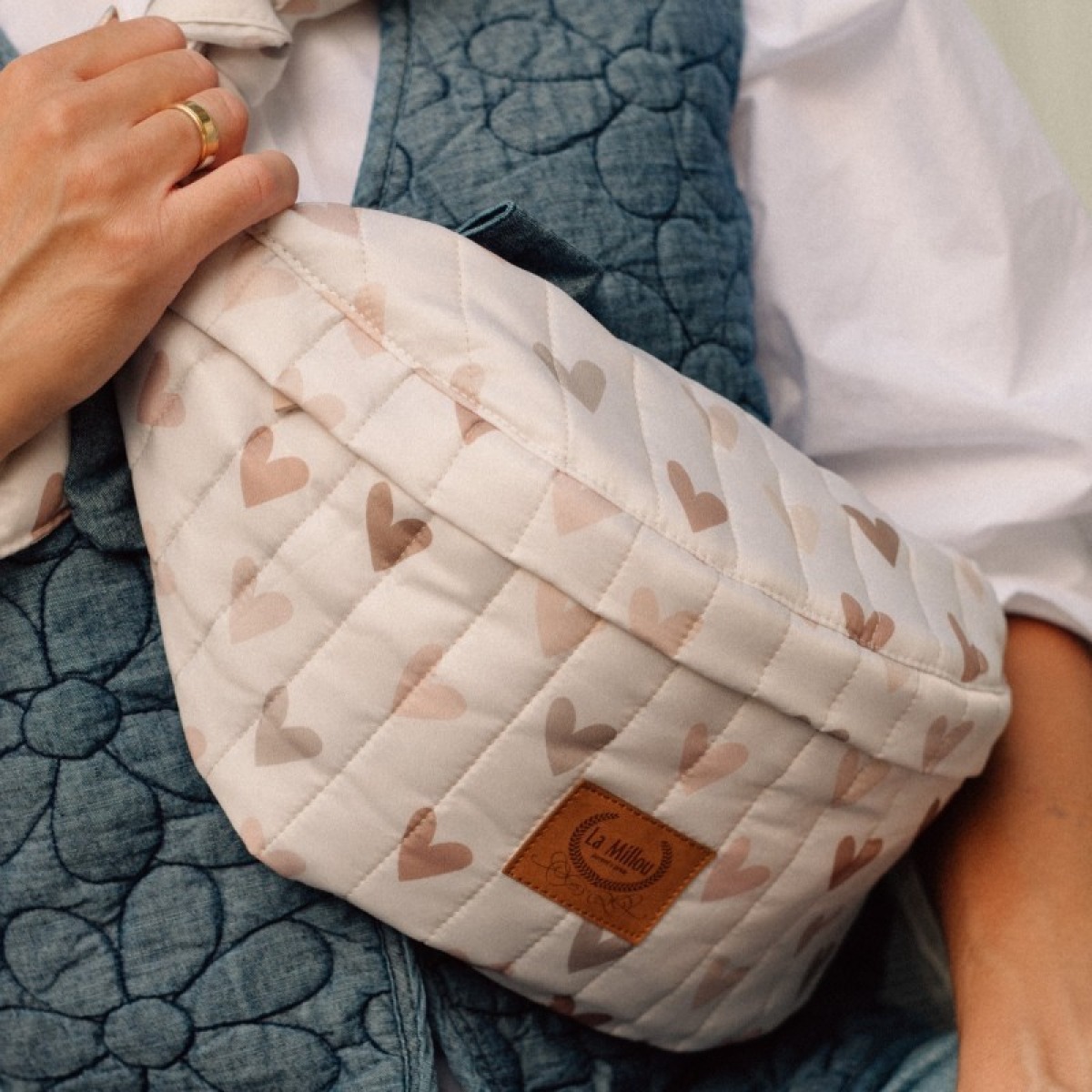 Stepēta neilona belt soma HEARTBEAT BEIGE